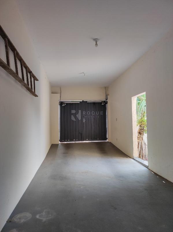 Casa Residencial à venda no bairro Vila Claudia: GARAGEM COBERTA