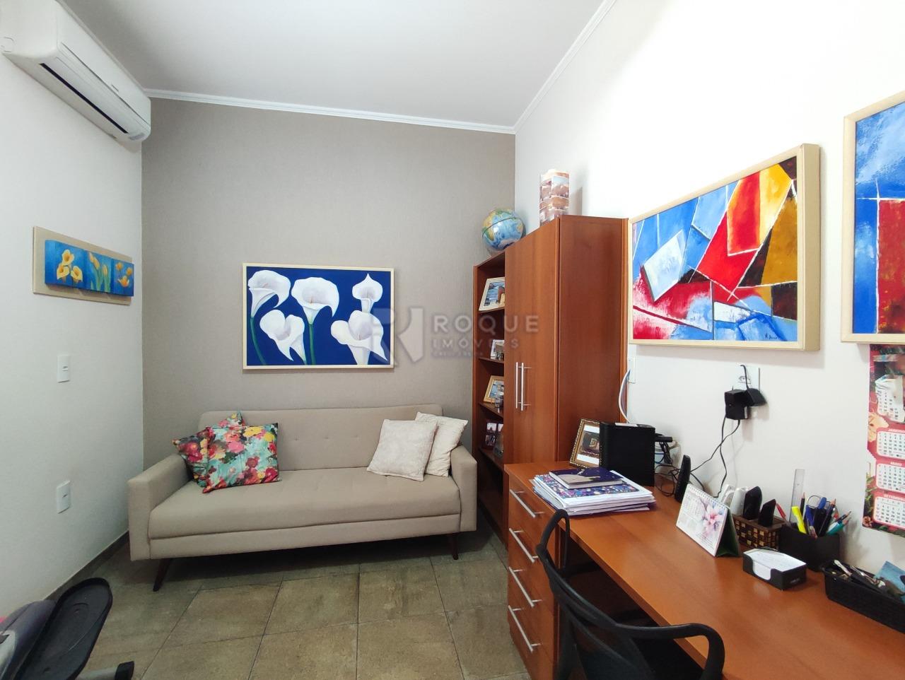 Casa Residencial à venda no bairro Vila Claudia: ESCRITÓRIO