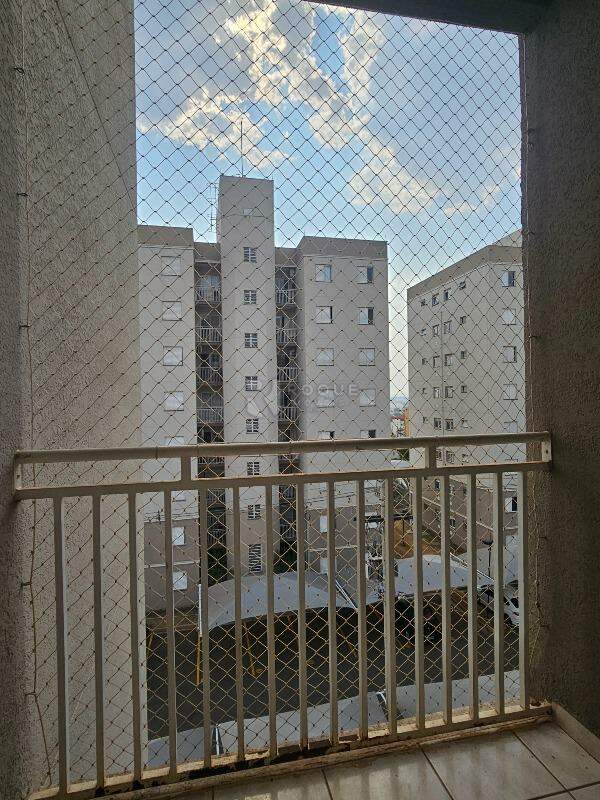 Apartamento para aluguel no bairro Residencial Rubi: Sacada