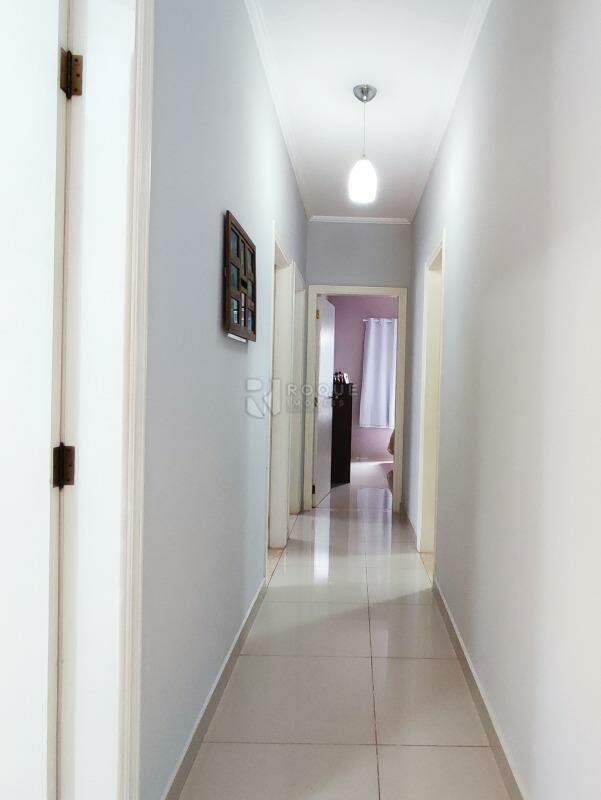 Casa Residencial à venda no bairro Jardim Santa Adélia: CORREDOR INTERNO