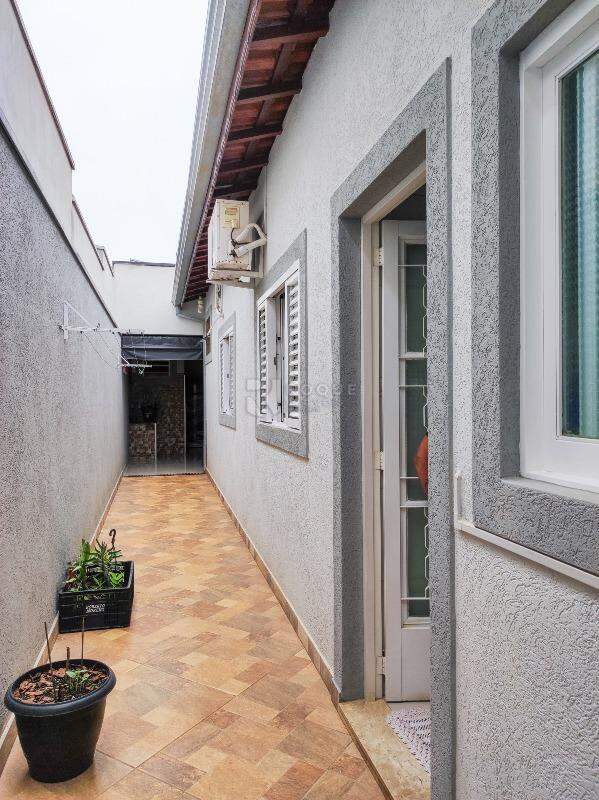 Casa Residencial à venda no bairro Jardim Santa Adélia: LATERAL EXTERNA