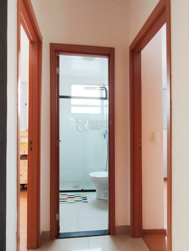Apartamento à venda no bairro Jardim Campo Belo: CORREDOR INTERNO
