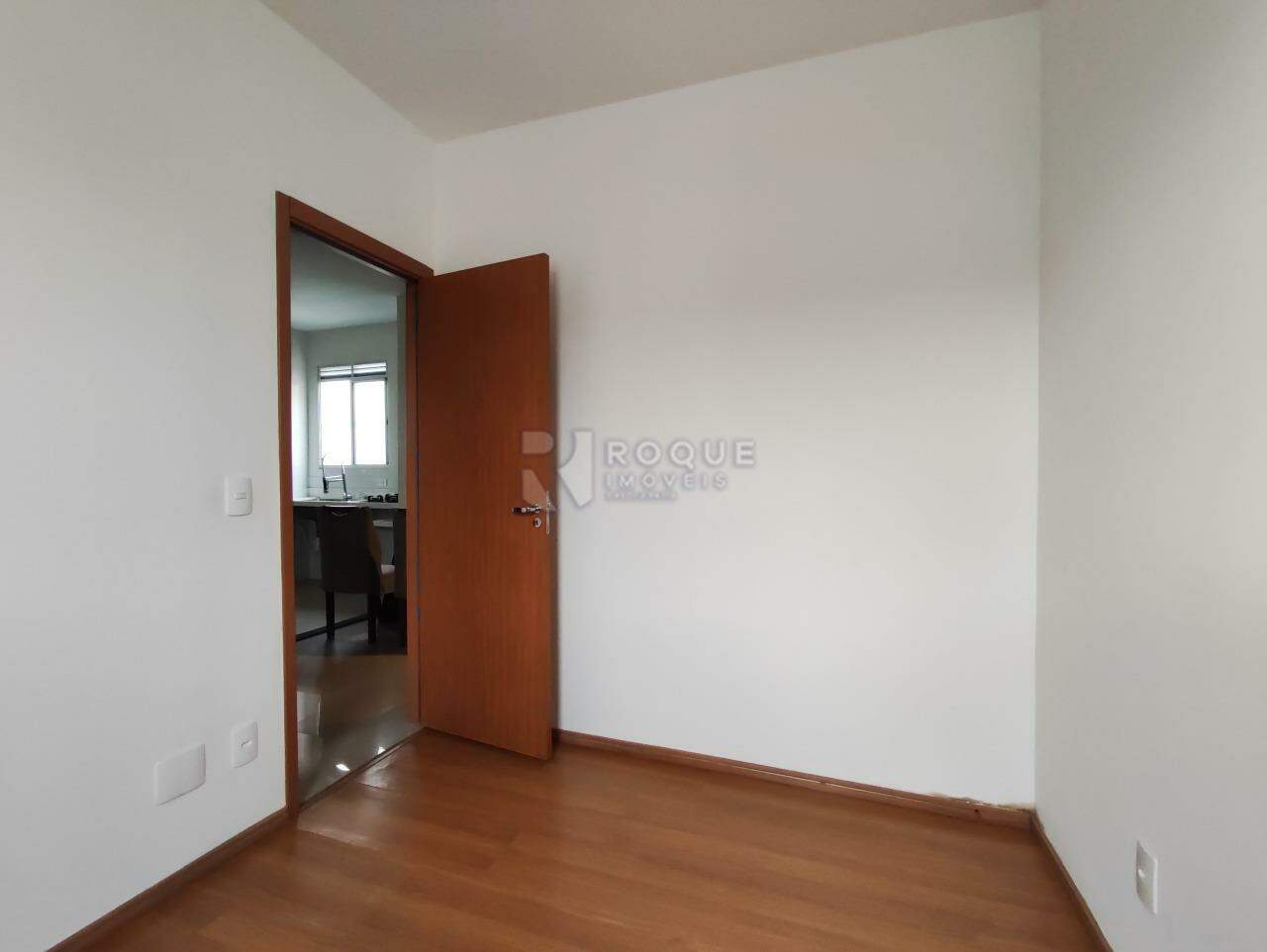 Apartamento à venda no bairro Jardim Campo Belo: DORMITÓRIO 2