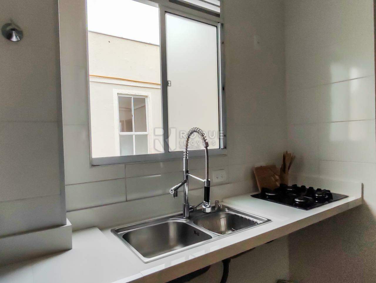 Apartamento à venda no bairro Jardim Campo Belo: COZINHA