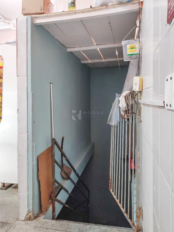 Prédio Comercial à venda no bairro Jardim Boa Esperança: ACESSO DEPÓSITO