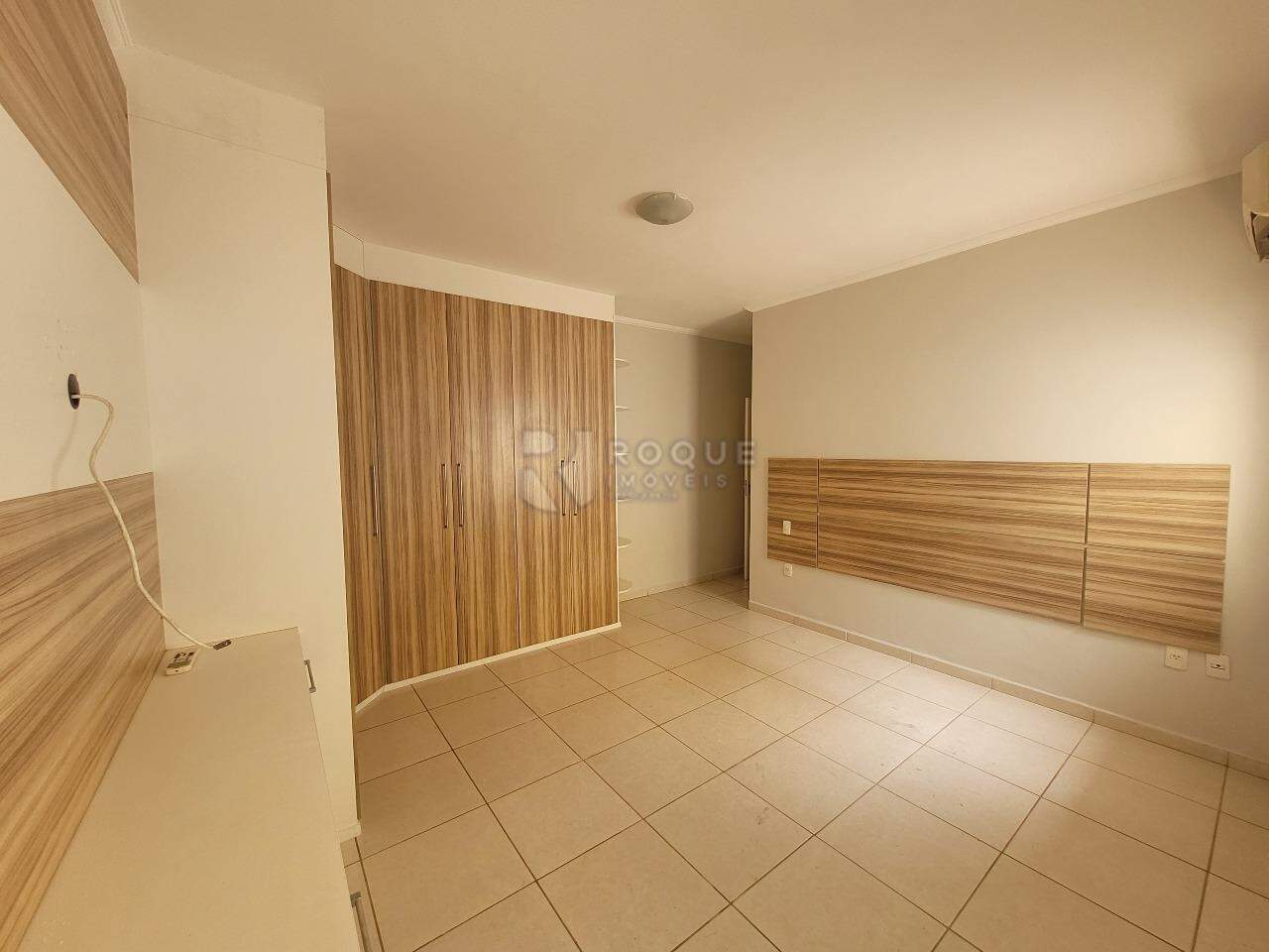 Casa em condomínio para aluguel no bairro Parque Residencial Roland: Dormitório suíte 2