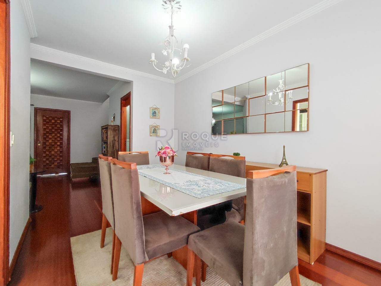 Casa Residencial à venda no bairro Jardim São Roque: SALA DE JANTAR