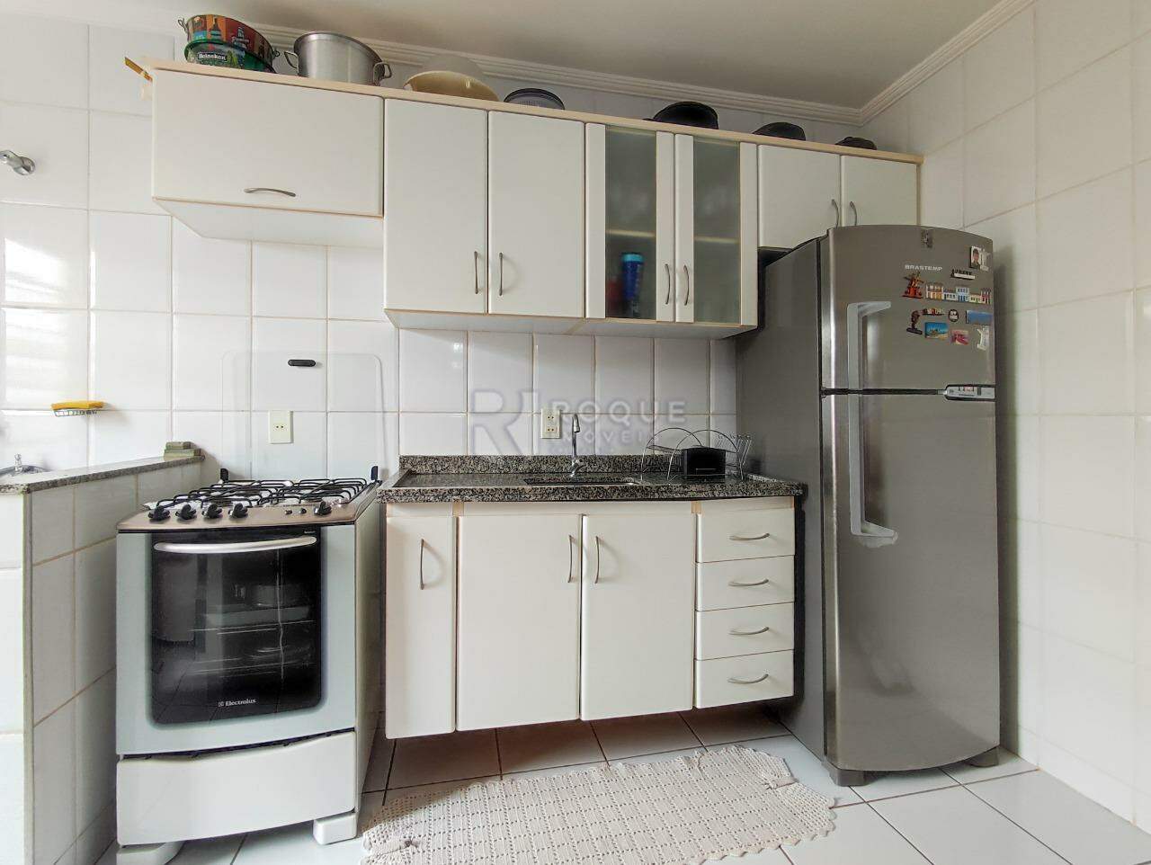 Casa Residencial à venda no bairro Jardim São Roque: COZINHA