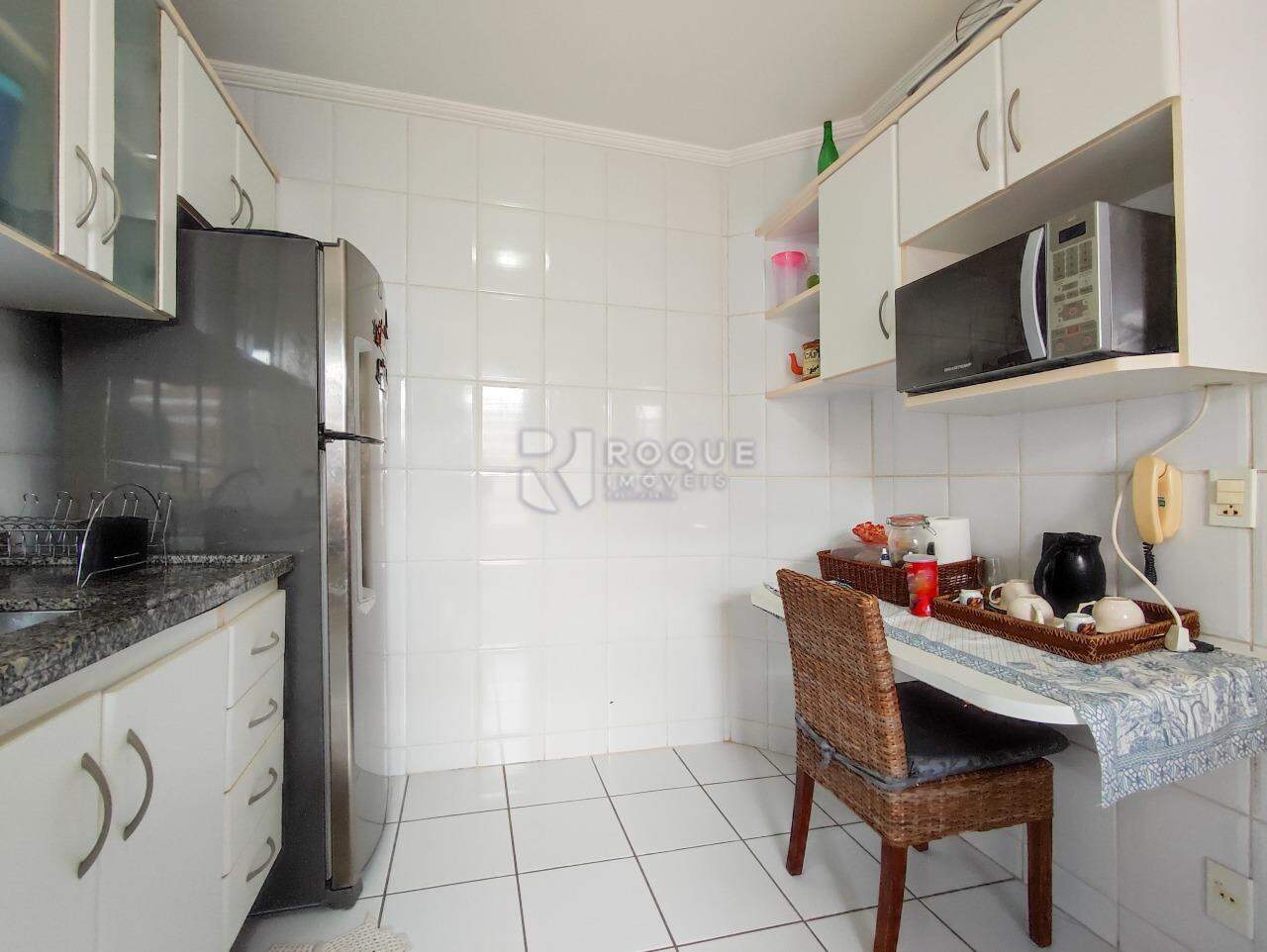 Casa Residencial à venda no bairro Jardim São Roque: COZINHA
