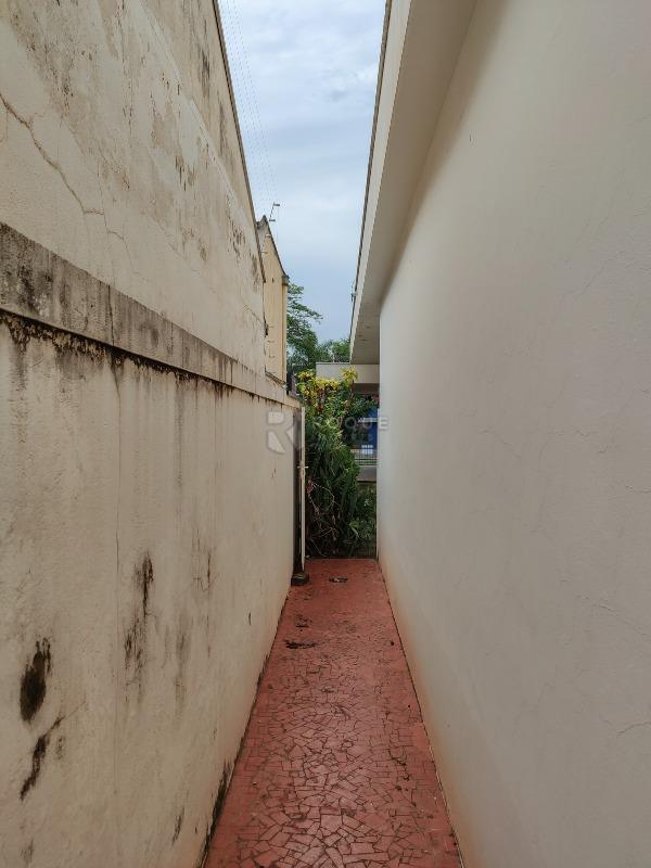 Casa Comercial para aluguel no bairro Centro: Corredor 2