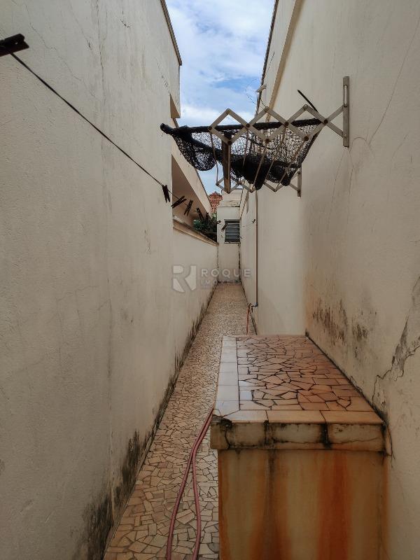 Casa Comercial para aluguel no bairro Centro: Corredor 