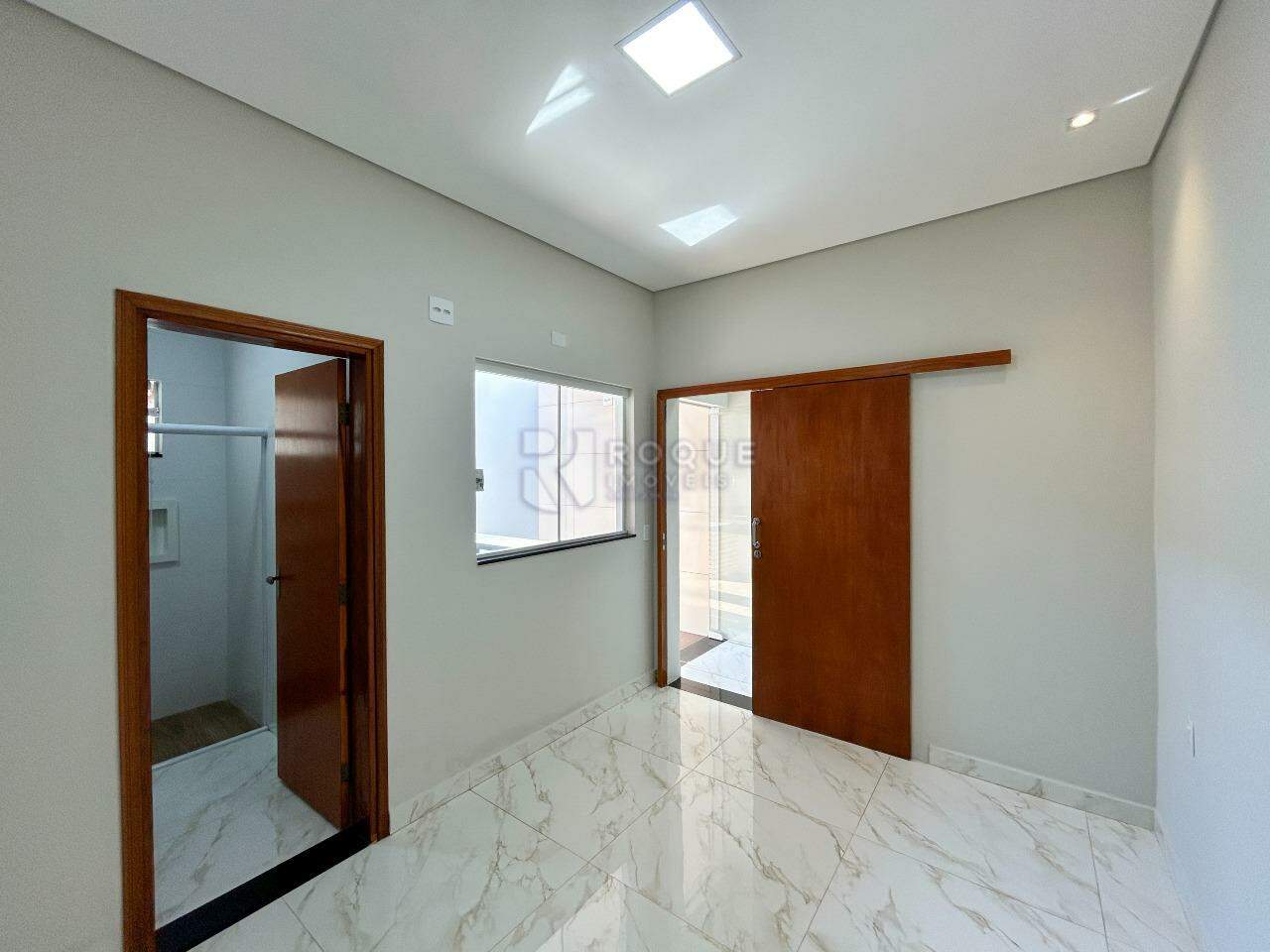 Casa Residencial para aluguel no bairro Residencial Colinas do Engenho I: Dormitório 2 suíte 