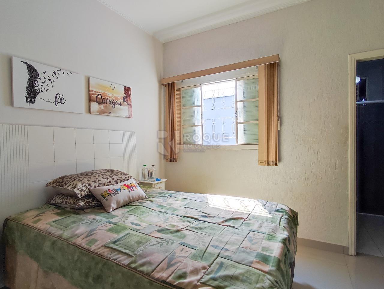 Casa Residencial à venda no bairro Jardim Ipanema: SUÍTE