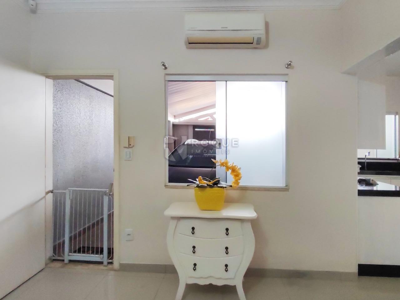 Casa Residencial à venda no bairro Jardim Ipanema: SALA DE TV