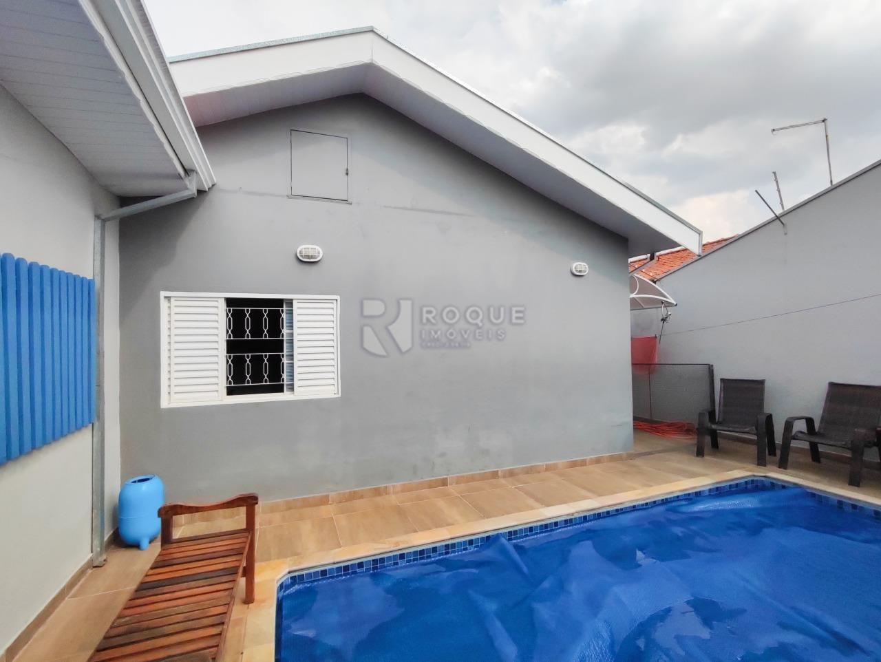 Casa Residencial à venda no bairro Jardim Ipanema: ÁREA EXTERNA