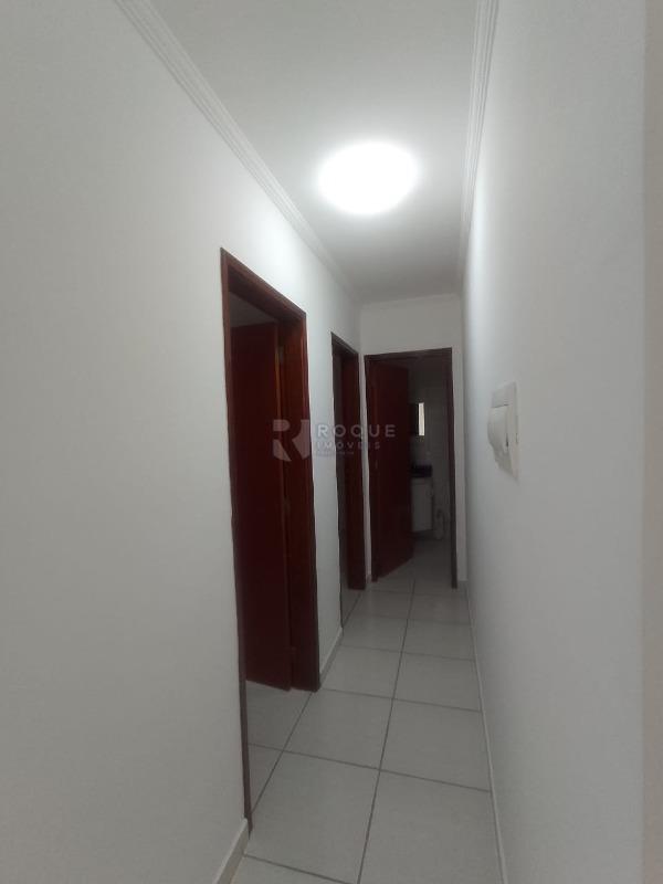 Apartamento à venda no bairro Chácaras Antonieta: Hall