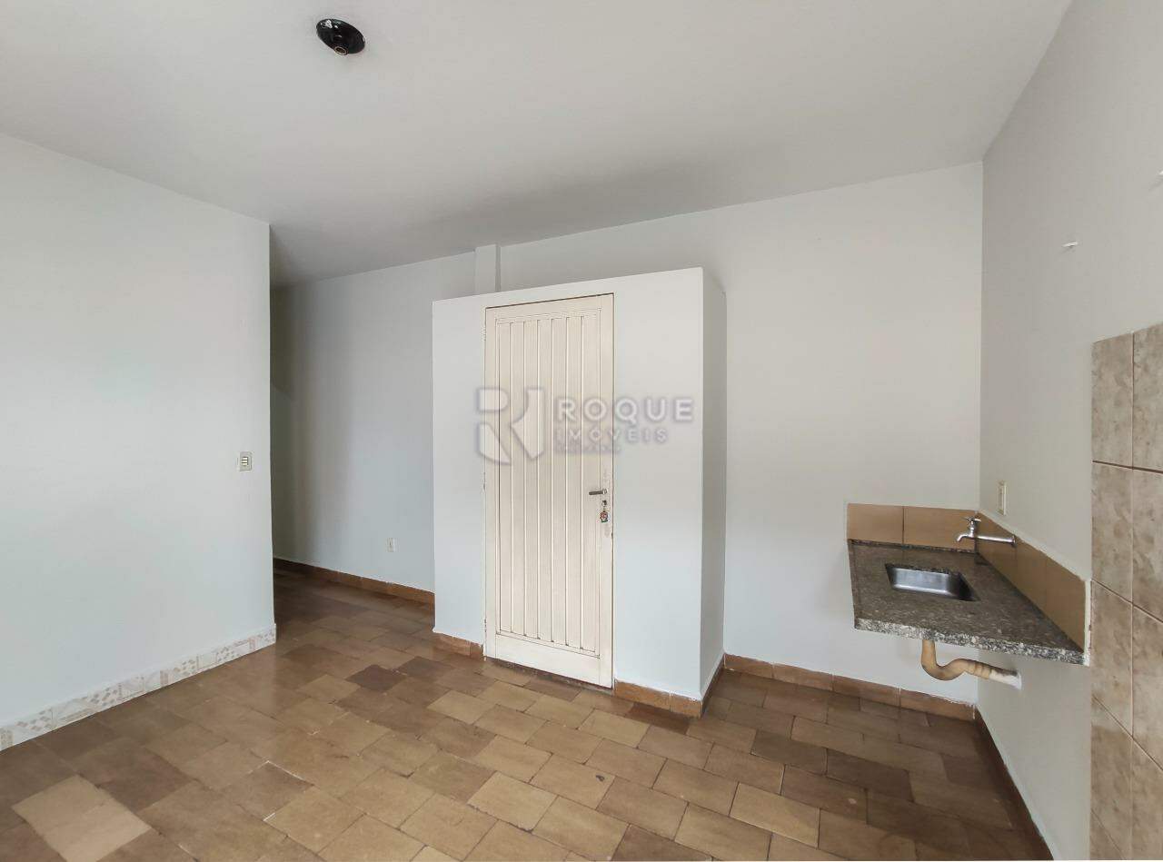 Casa Residencial para aluguel no bairro Vila Cristovam: Sala / cozinha 