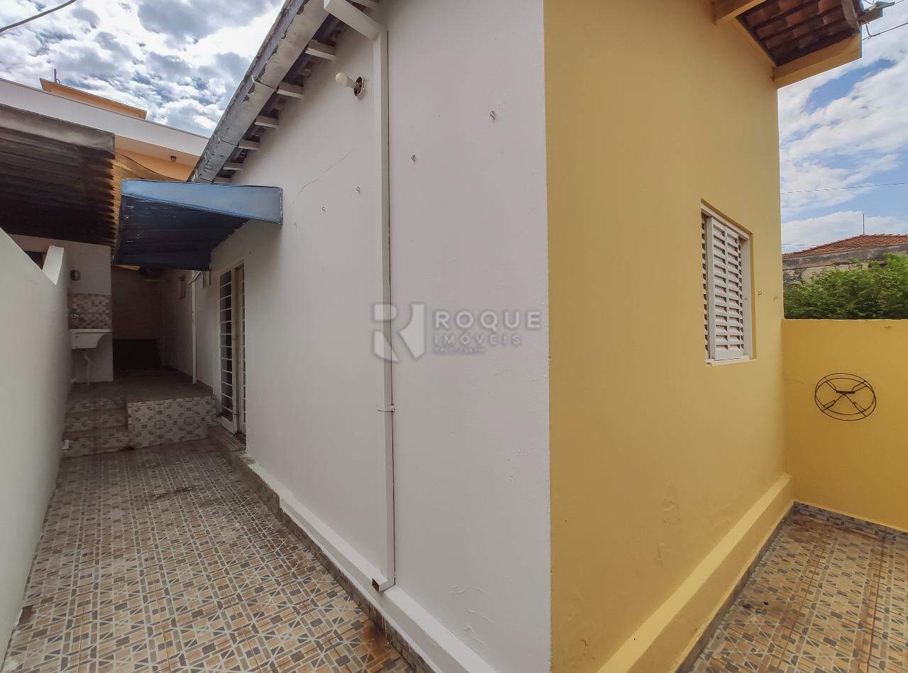 Casa Residencial para aluguel no bairro Vila Cristovam: Área externa 