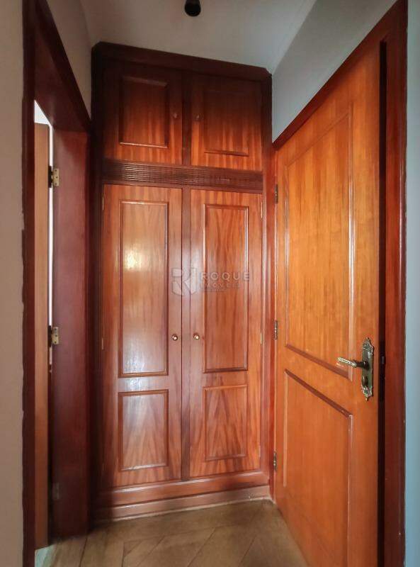 Apartamento para aluguel no bairro Centro: Dormitório 2 suíte