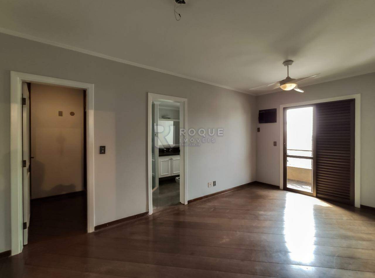 Apartamento para aluguel no bairro Centro: Dormitório 4 suíte