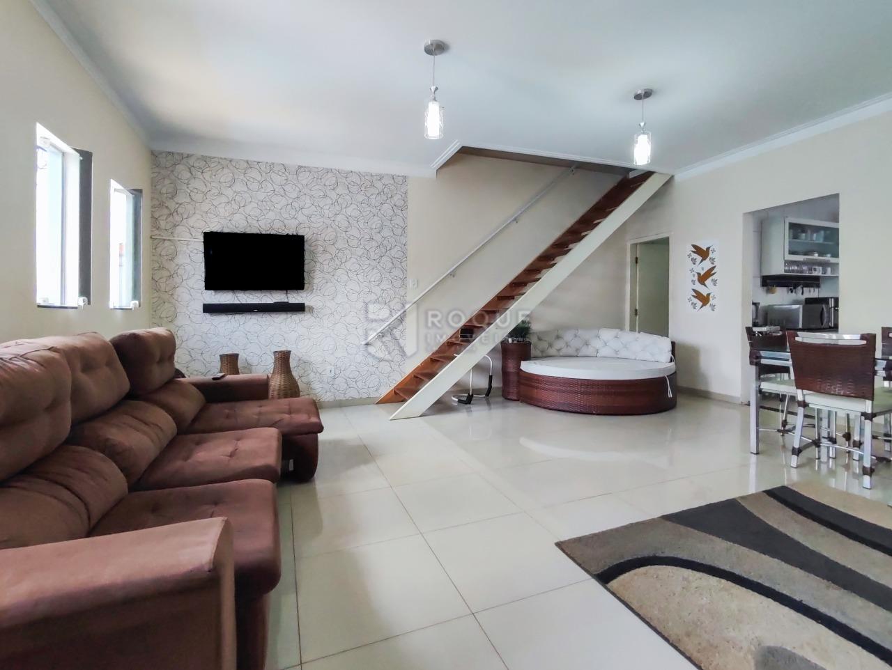 Casa Residencial à venda no bairro Parque Pompeo: SALAS