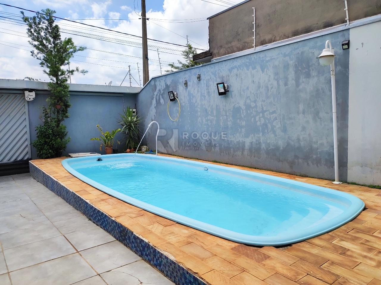 Casa Residencial à venda no bairro Parque Pompeo: PISCINA