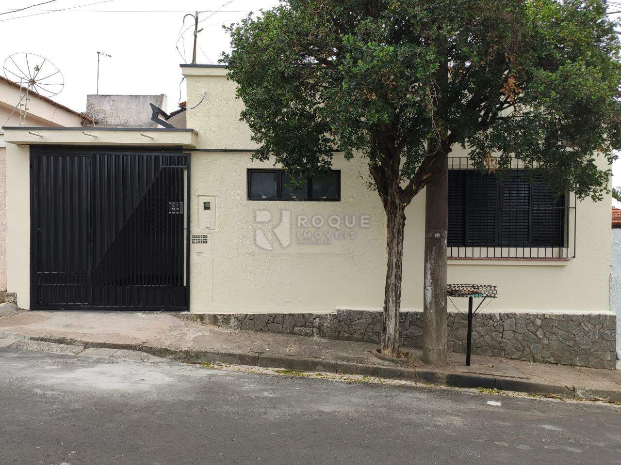 Casa Residencial para aluguel no bairro Vila Claudia: Fachada 
