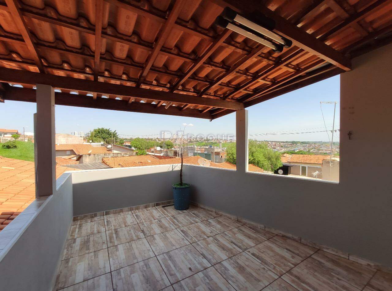 Casa Residencial para aluguel no bairro Jardim Residencial Santa Amália: Rancho fundo 