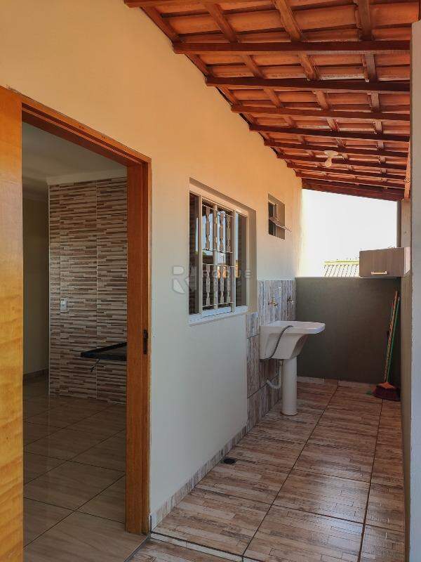 Casa Residencial para aluguel no bairro Jardim Residencial Santa Amália: Área de serviço 