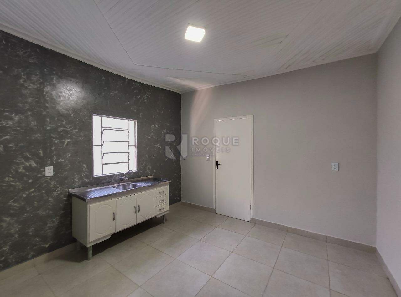 Casa Residencial para aluguel no bairro Vila São João: Cozinha 