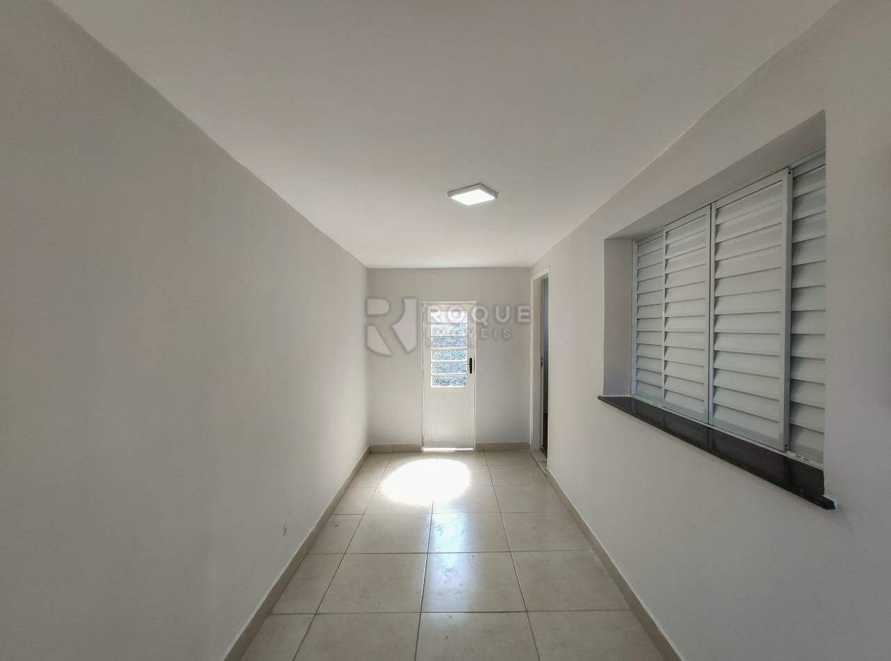 Casa Residencial para aluguel no bairro Vila São João: Hall de acesso 