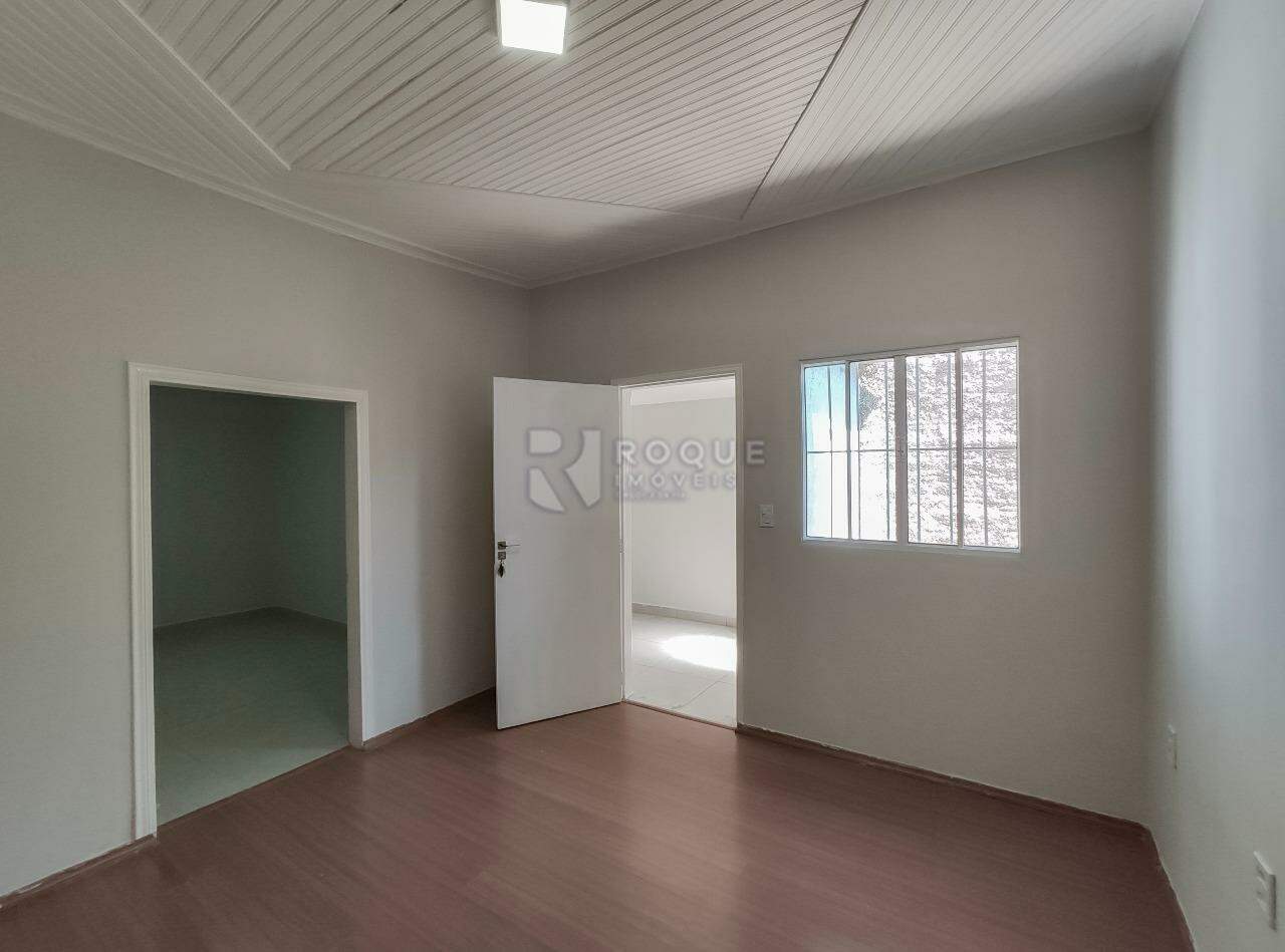 Casa Residencial para aluguel no bairro Vila São João: Sala 