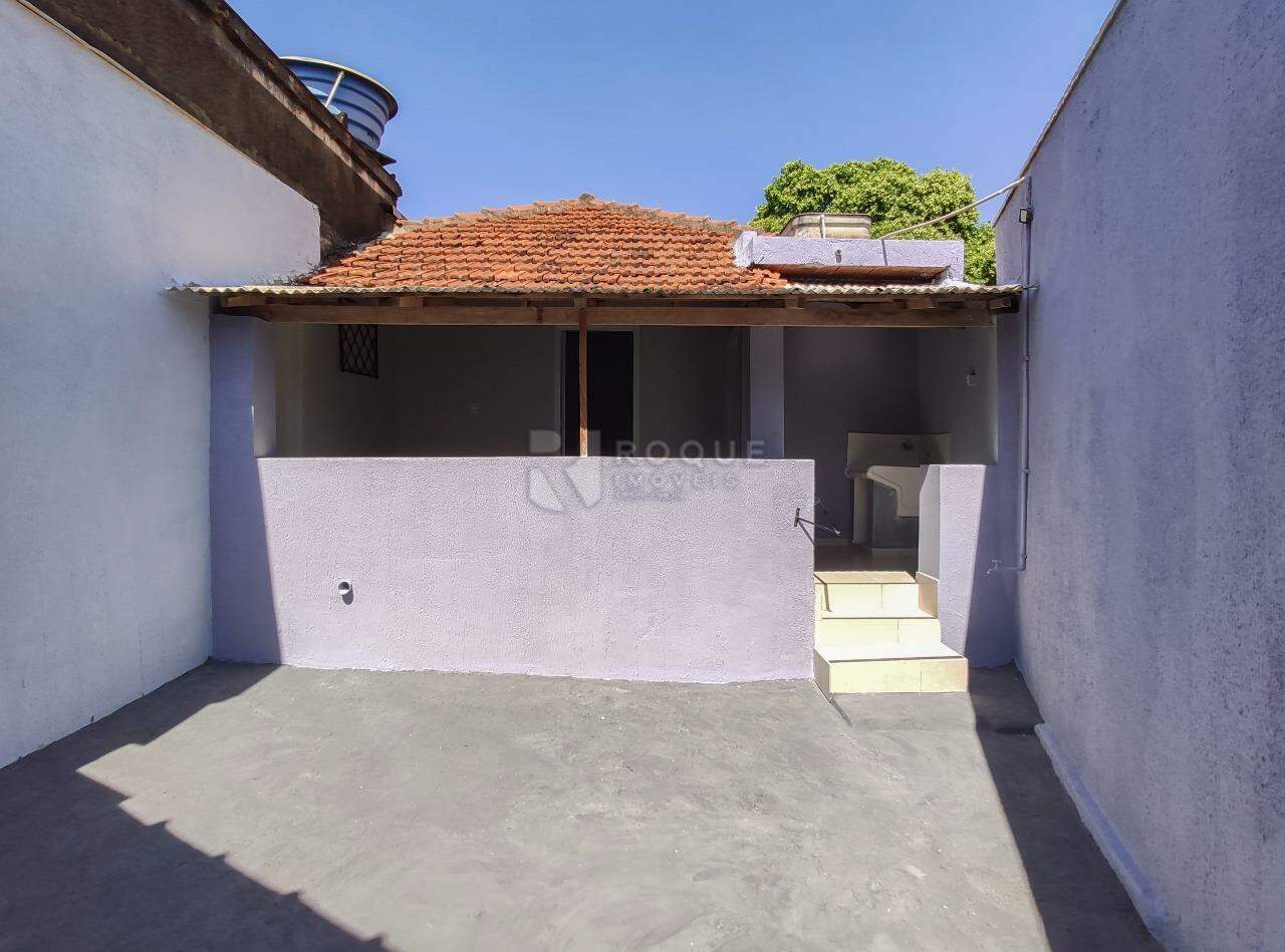 Casa Residencial para aluguel no bairro Vila São João: Fundo 