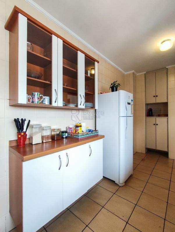 Apartamento à venda no bairro Centro: COZINHA