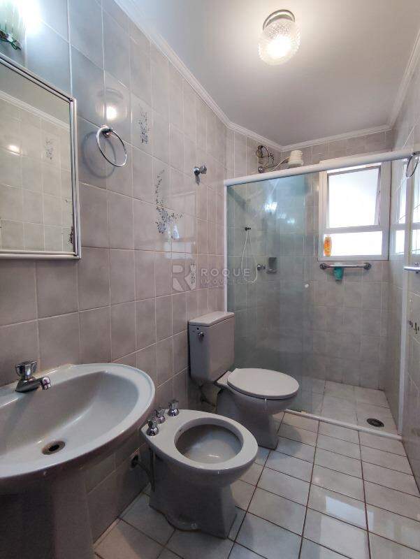 Apartamento à venda no bairro Centro: BANHEIRO SOCIAL