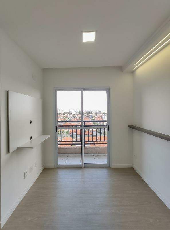 Apartamento para aluguel no bairro Jardim Senador Vergueiro: Sala 