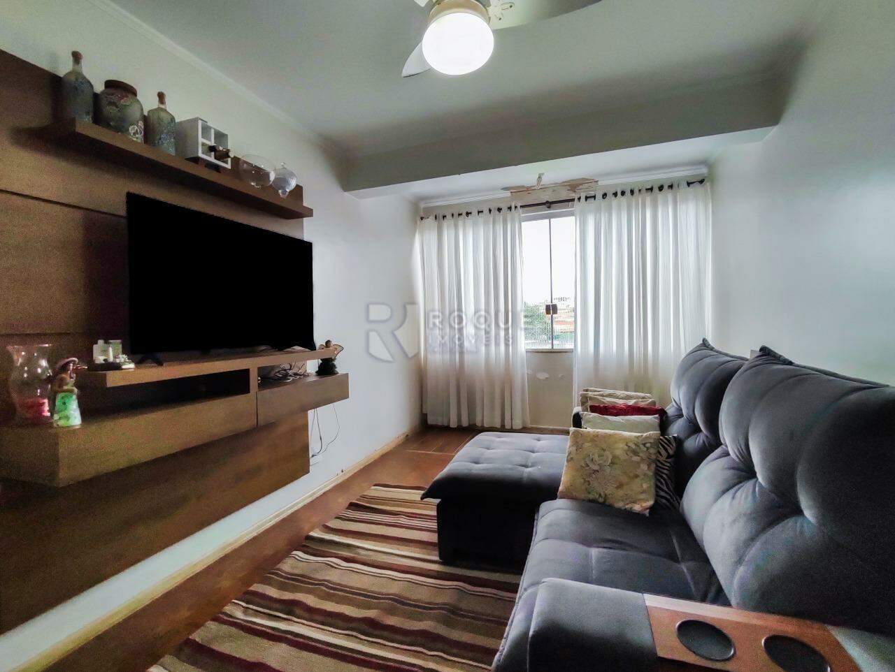 Apartamento à venda no bairro Vila Anita: SALA DE TV