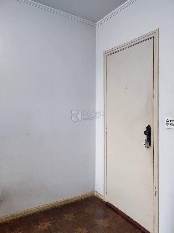 Apartamento à venda no bairro Vila Anita: HALL DE ENTRADA