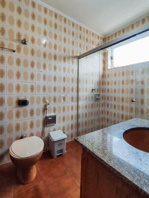 Apartamento à venda no bairro Vila Anita: WC SUÍTE