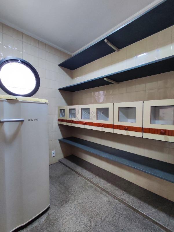 Casa Residencial à venda no bairro Jardim Mercedes: DESPENSA