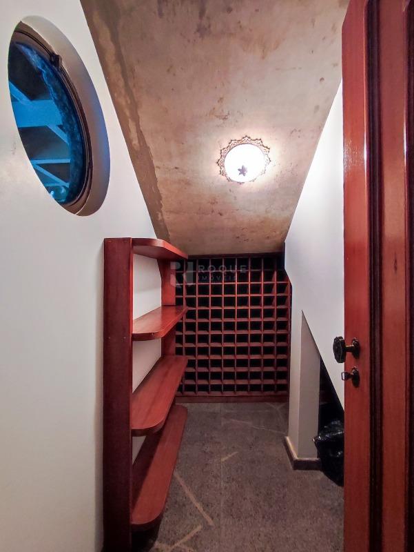 Casa Residencial à venda no bairro Jardim Mercedes: ADEGA