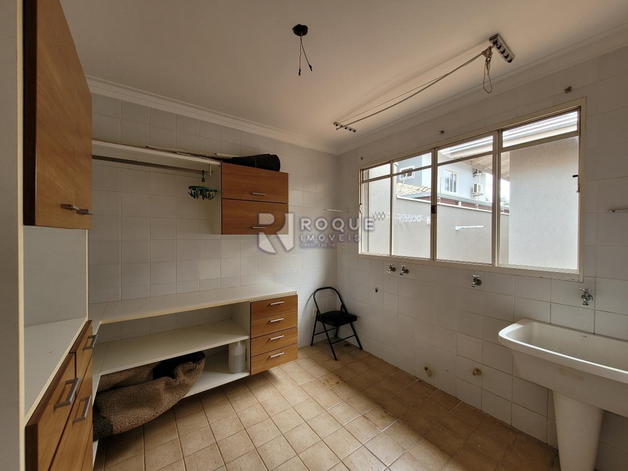 Casa Residencial à venda no bairro Jardim Residencial Alto da Graminha: 