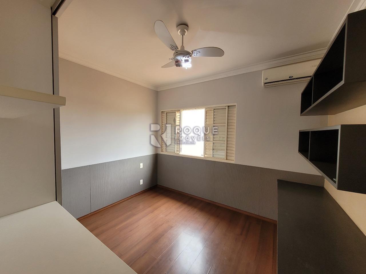 Casa Residencial à venda no bairro Jardim Residencial Alto da Graminha: 