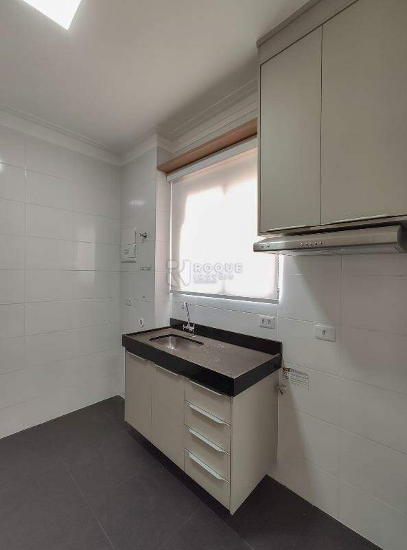 Apartamento para aluguel no bairro Graminha: Cozinha 