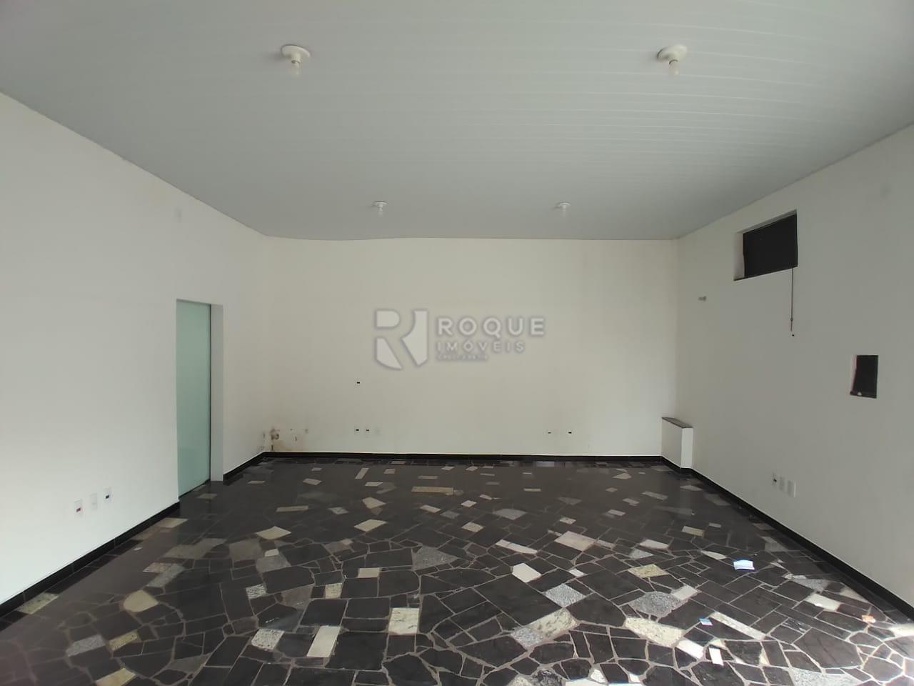 Salão para aluguel no bairro Parque Residencial Abílio Pedro: Salão