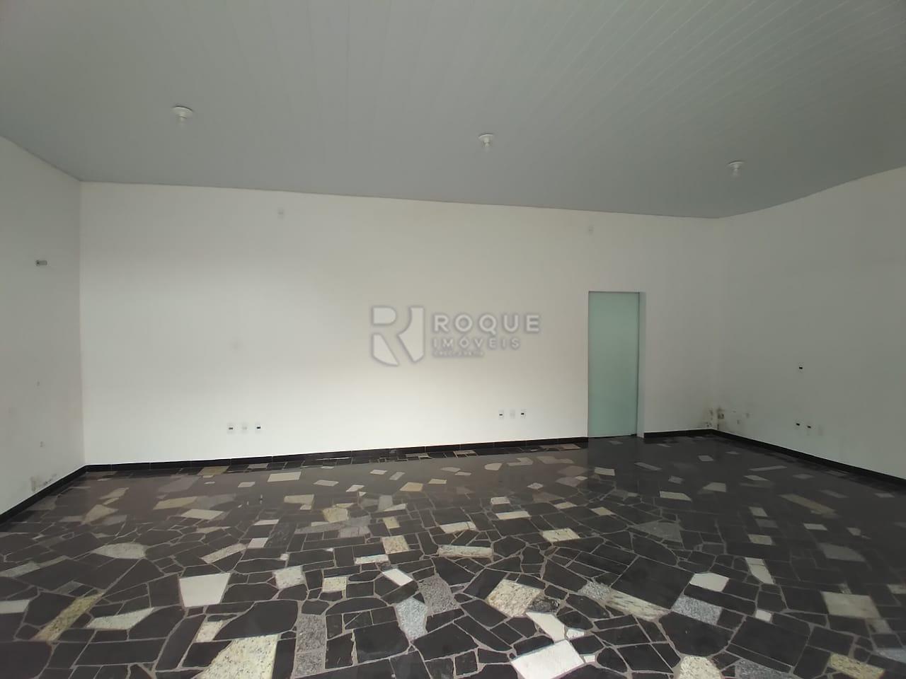 Salão para aluguel no bairro Parque Residencial Abílio Pedro: Salão