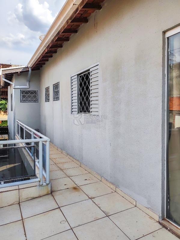 Casa Residencial à venda no bairro Parque Residencial Belinha Ometto: TERRAÇO