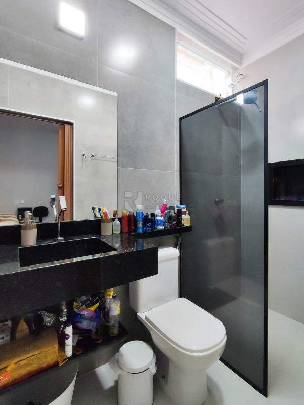 Casa Residencial à venda no bairro Jardim dos Jequitibás: WC SUÍTE EDÍCULA