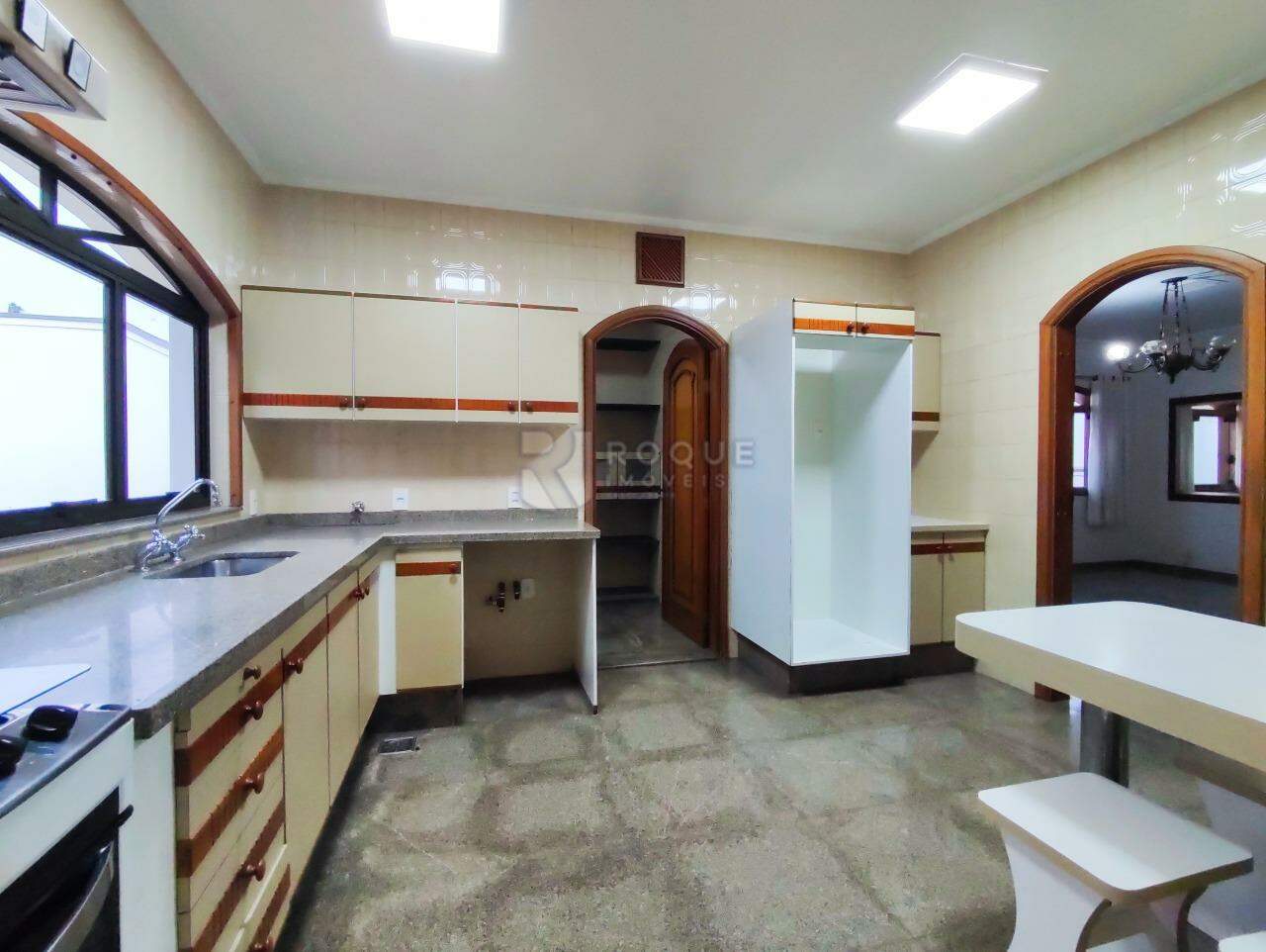 Casa Residencial para aluguel no bairro Jardim Mercedes: COZINHA