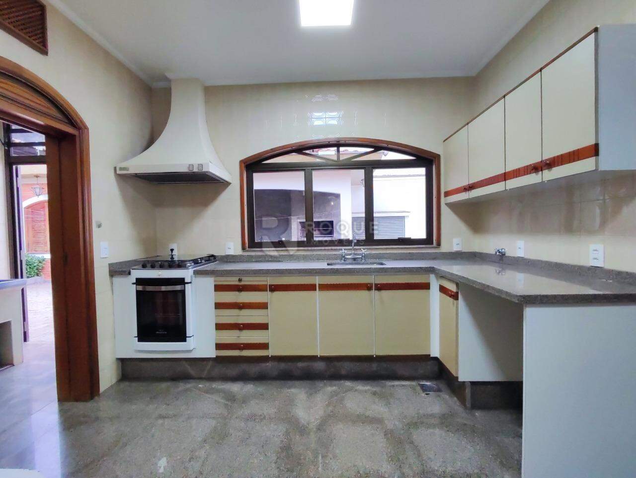 Casa Residencial para aluguel no bairro Jardim Mercedes: COZINHA